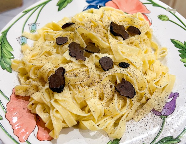 Pasta met zwarte truffel
