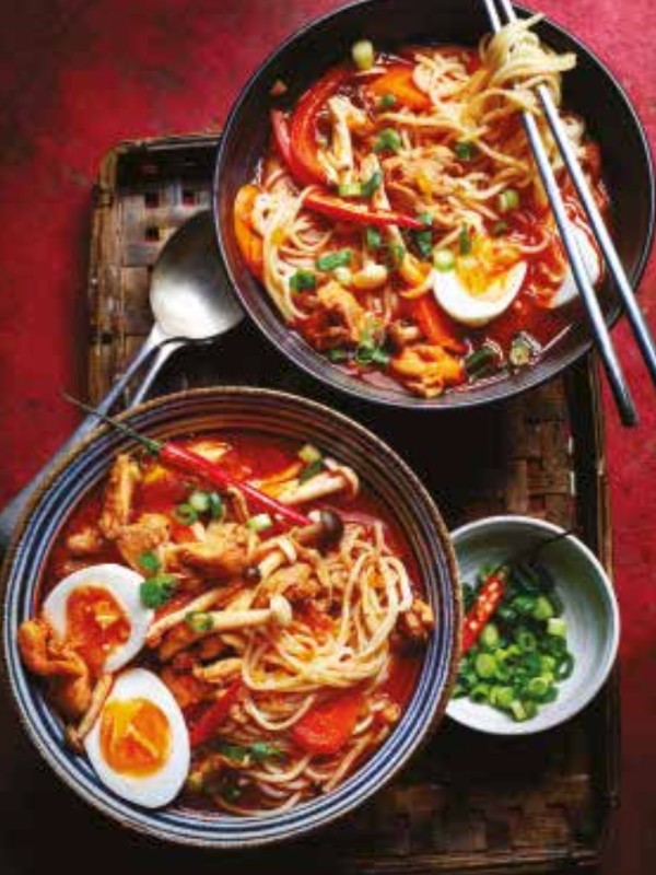 Koreaanse pittige ramen